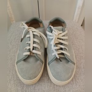 Splendid size 8.5 M Women's Baby Blue lace up faux suede sneakers running shoes